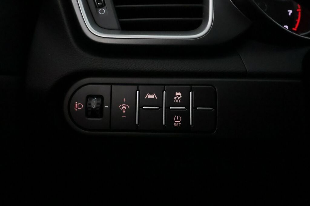 Kia Ceed 2025 Harmaa