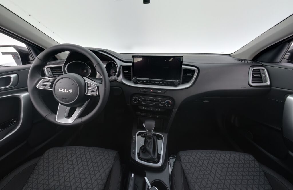 Kia Ceed 2025 Harmaa