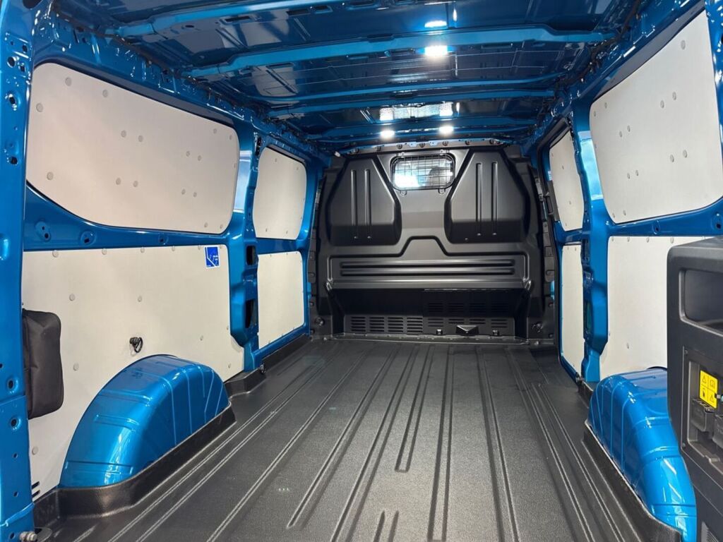 Ford Transit Custom 2026 Desert Island Blue