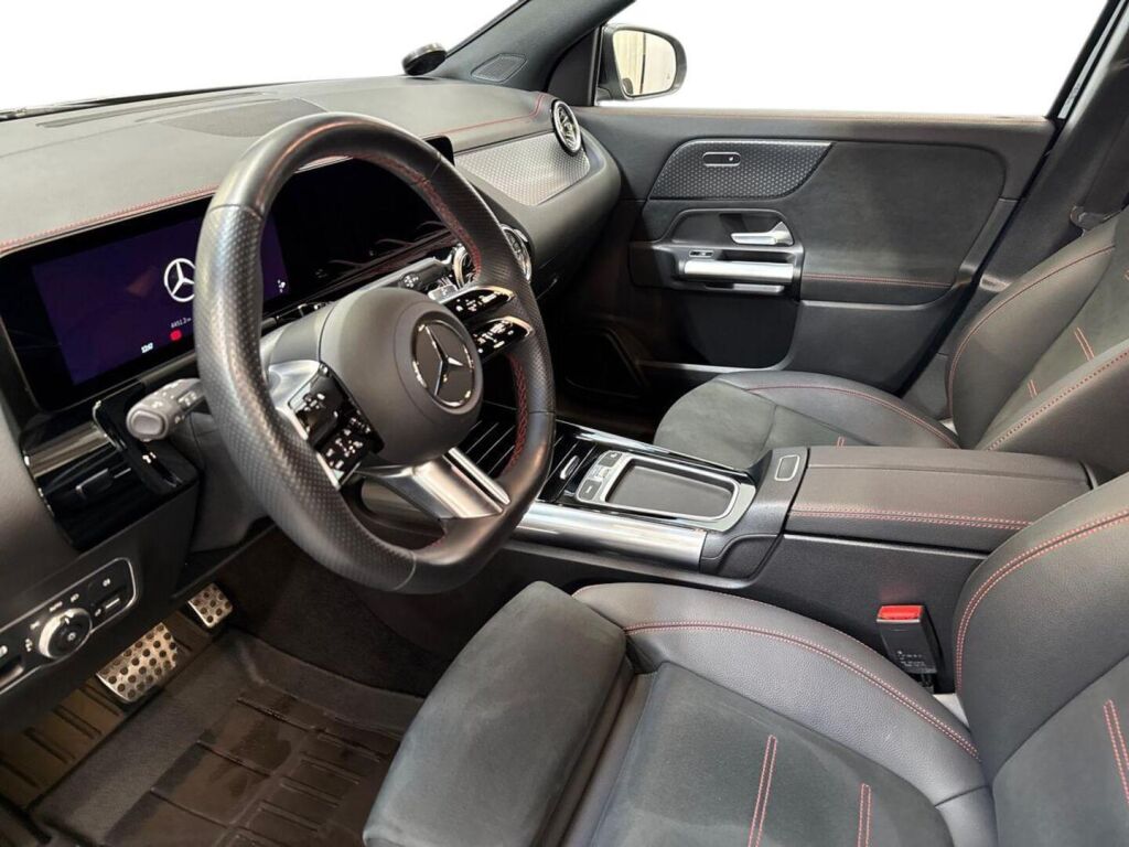Mercedes-Benz EQA 2024 Musta