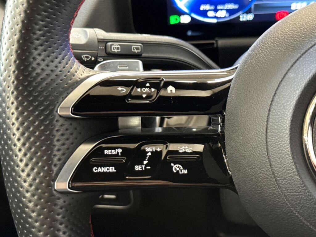Mercedes-Benz EQA 2024 Musta