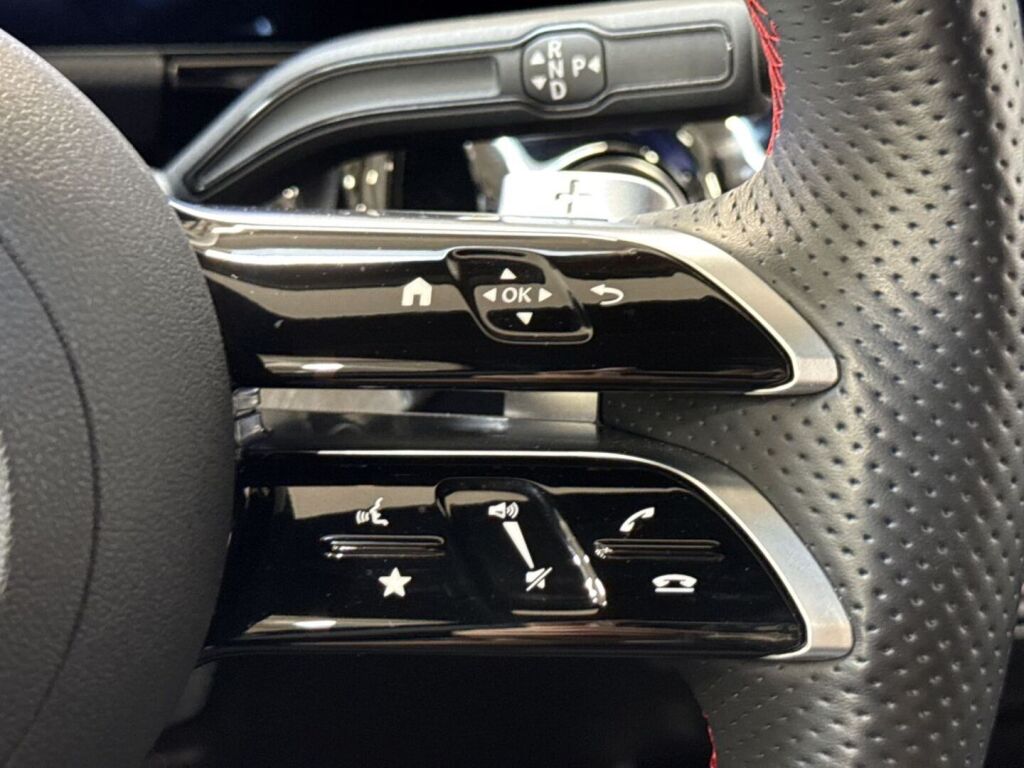 Mercedes-Benz EQA 2024 Musta