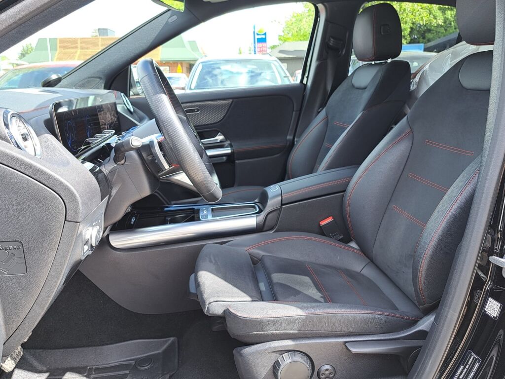 Mercedes-Benz EQA 2024 Musta