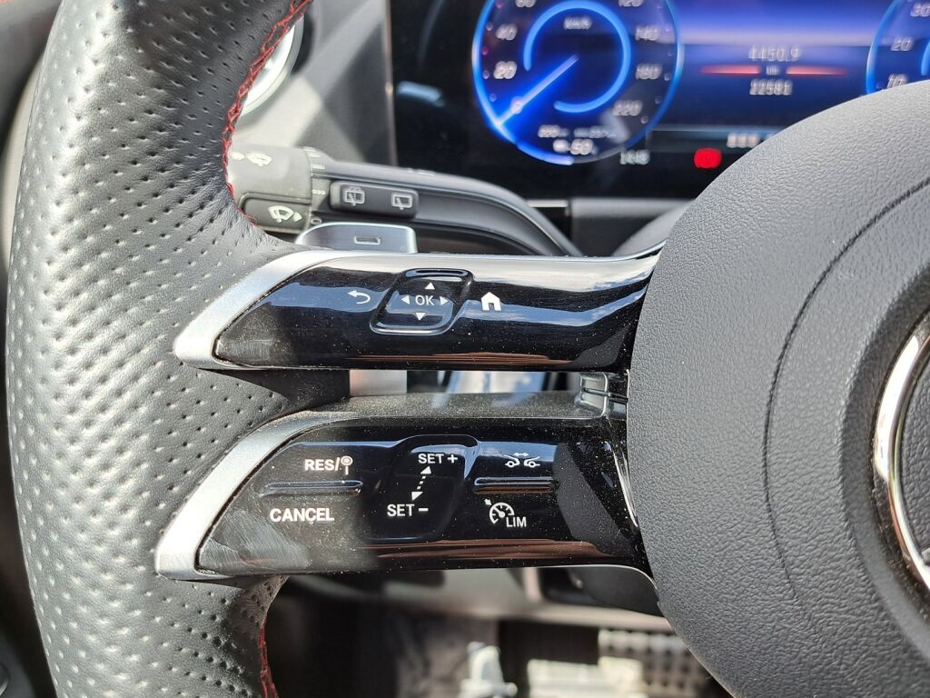 Mercedes-Benz EQA 2024 Musta