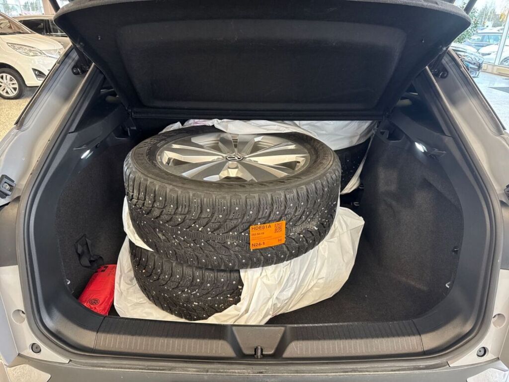 Volkswagen ID.4 2021 Harmaa