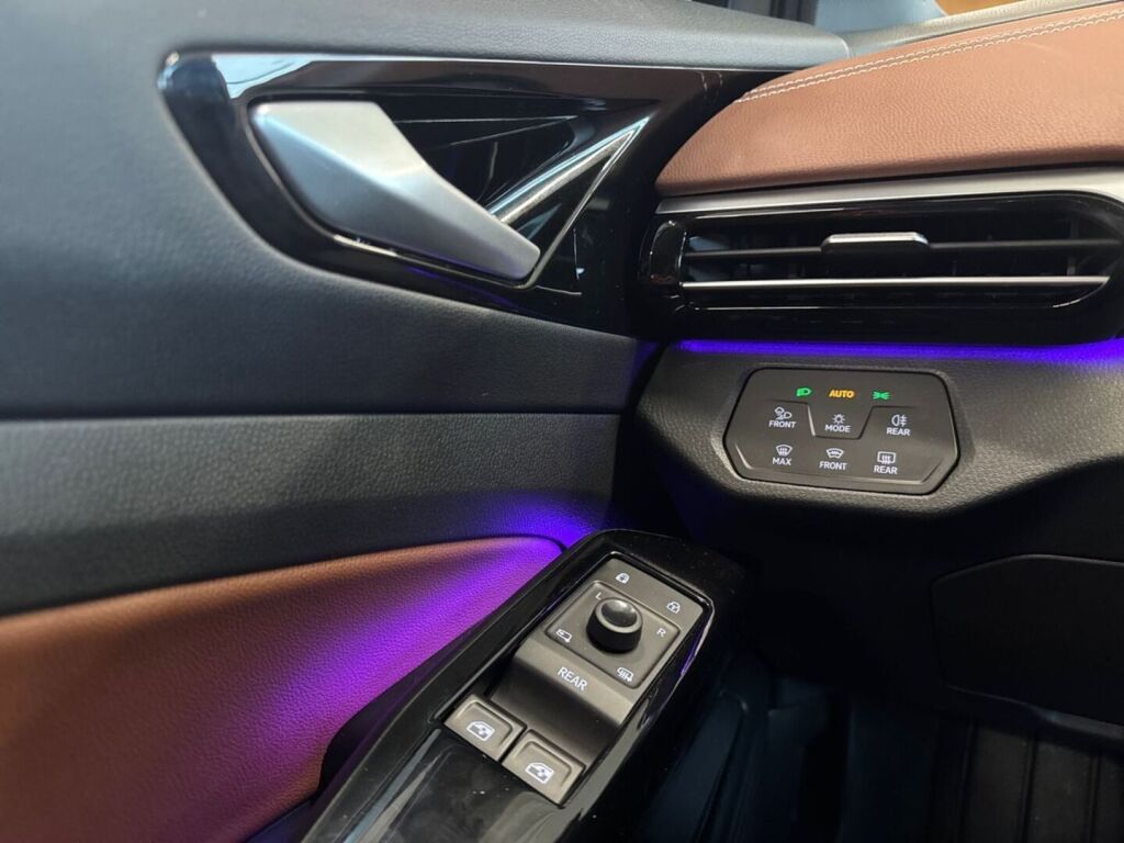 Volkswagen ID.4 2021 Harmaa