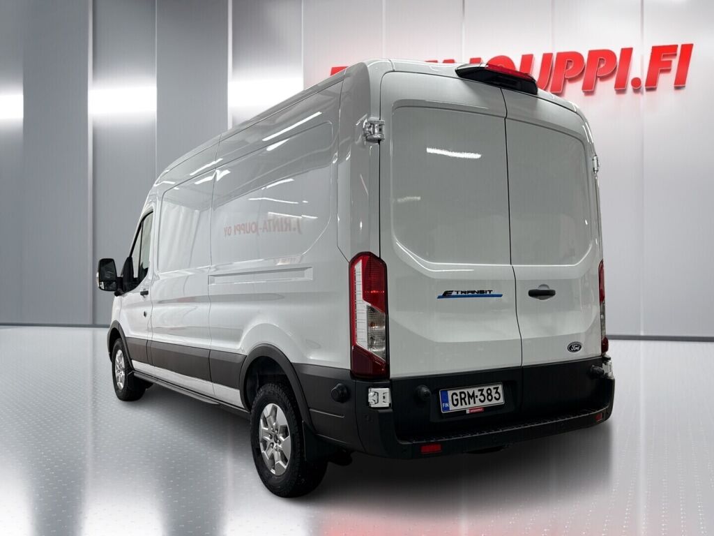 Ford Transit 2025 Frozen White