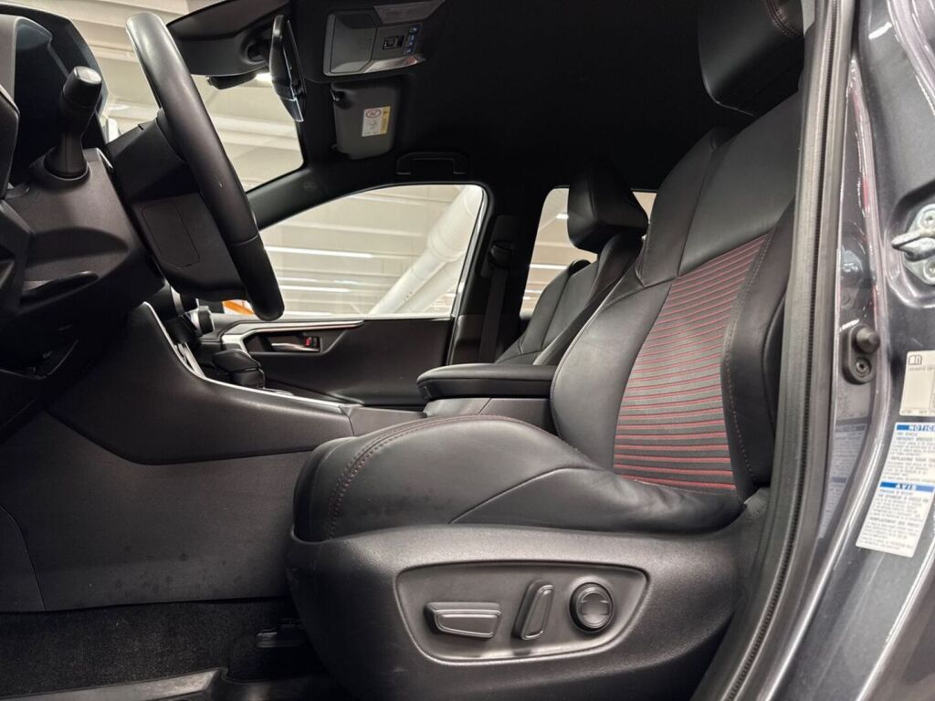 Toyota RAV4 Plug-in 2022 Harmaa