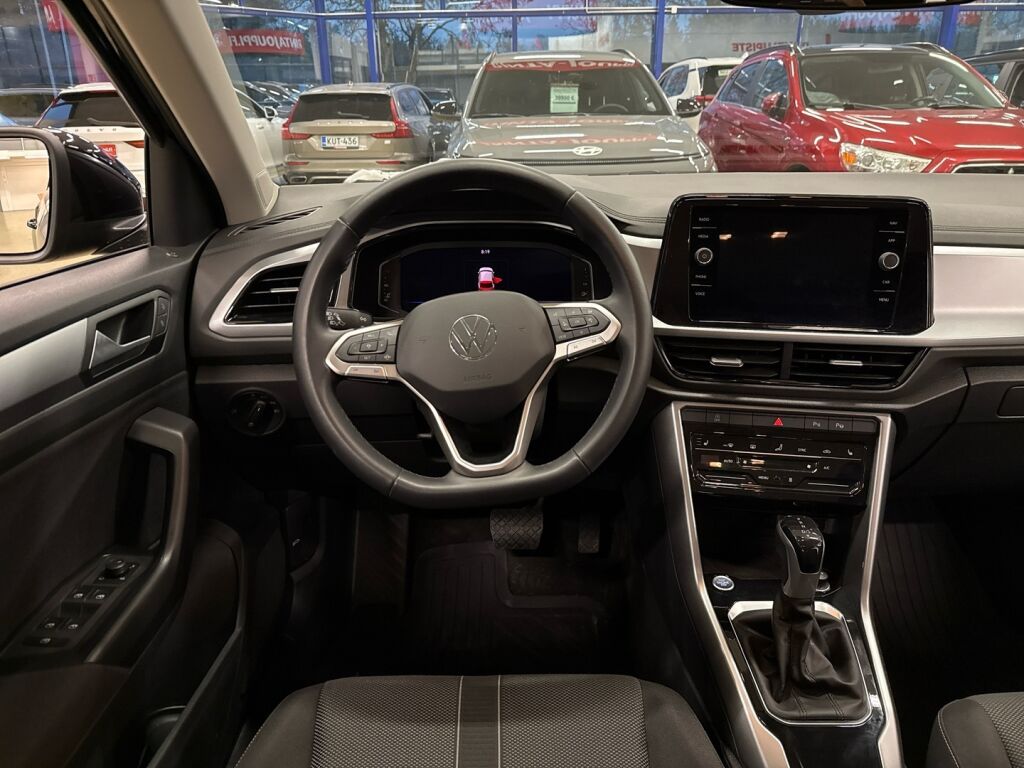 Volkswagen T-Roc 2022 Musta