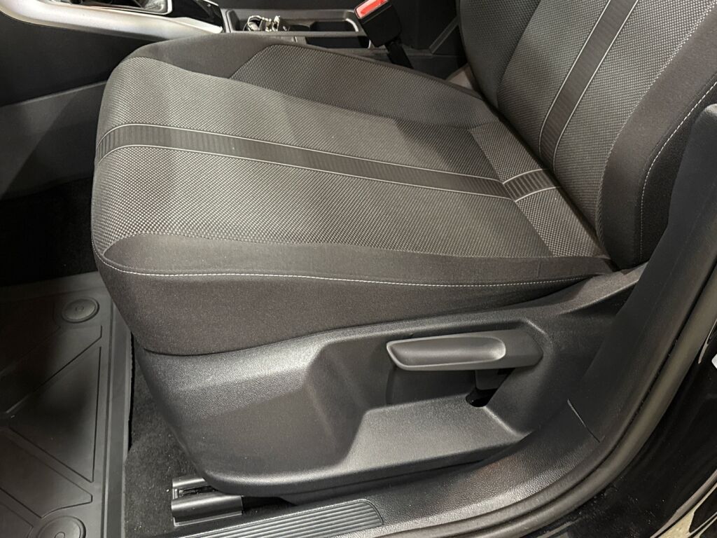 Volkswagen T-Roc 2022 Musta