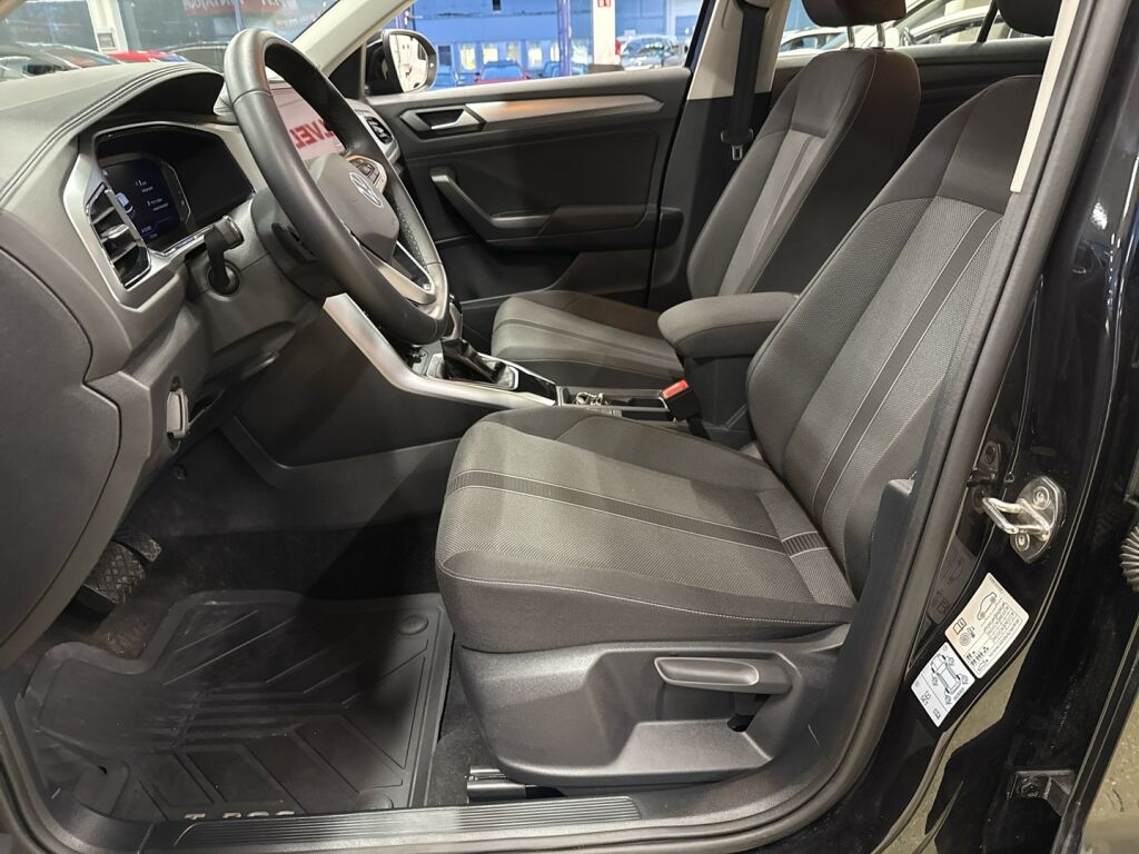 Volkswagen T-Roc 2022 Musta