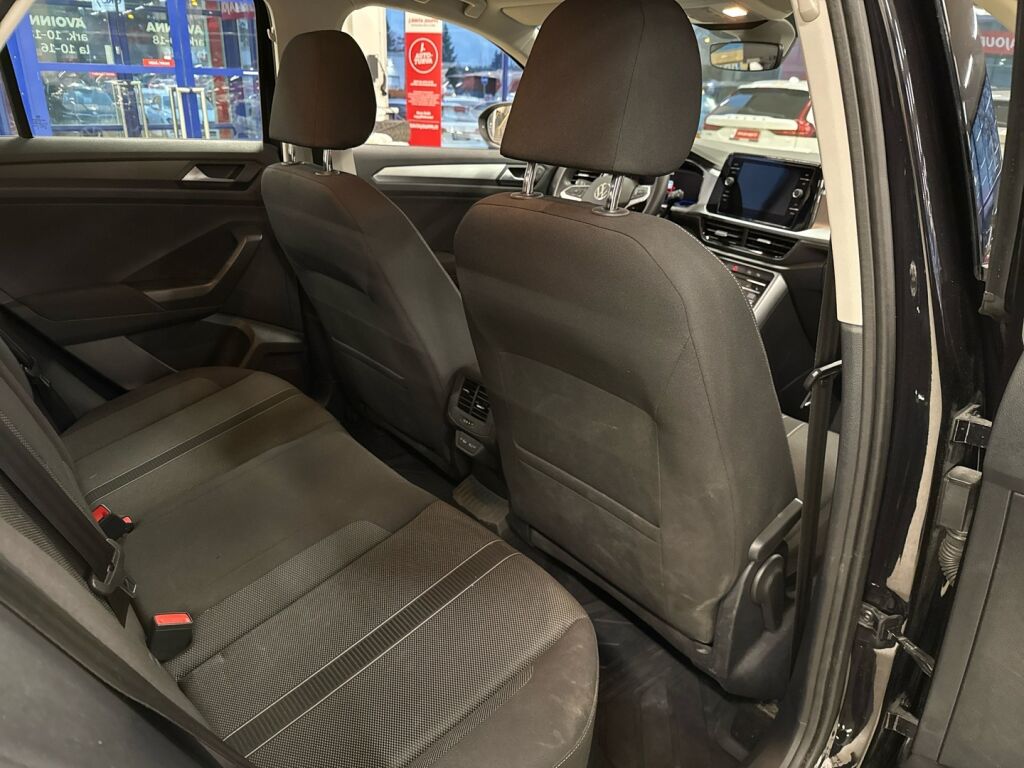 Volkswagen T-Roc 2022 Musta