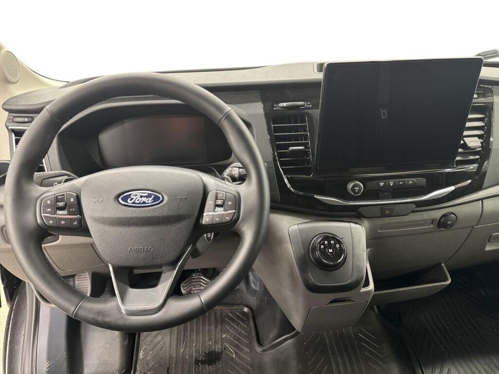Ford Transit 2026 Magnetic