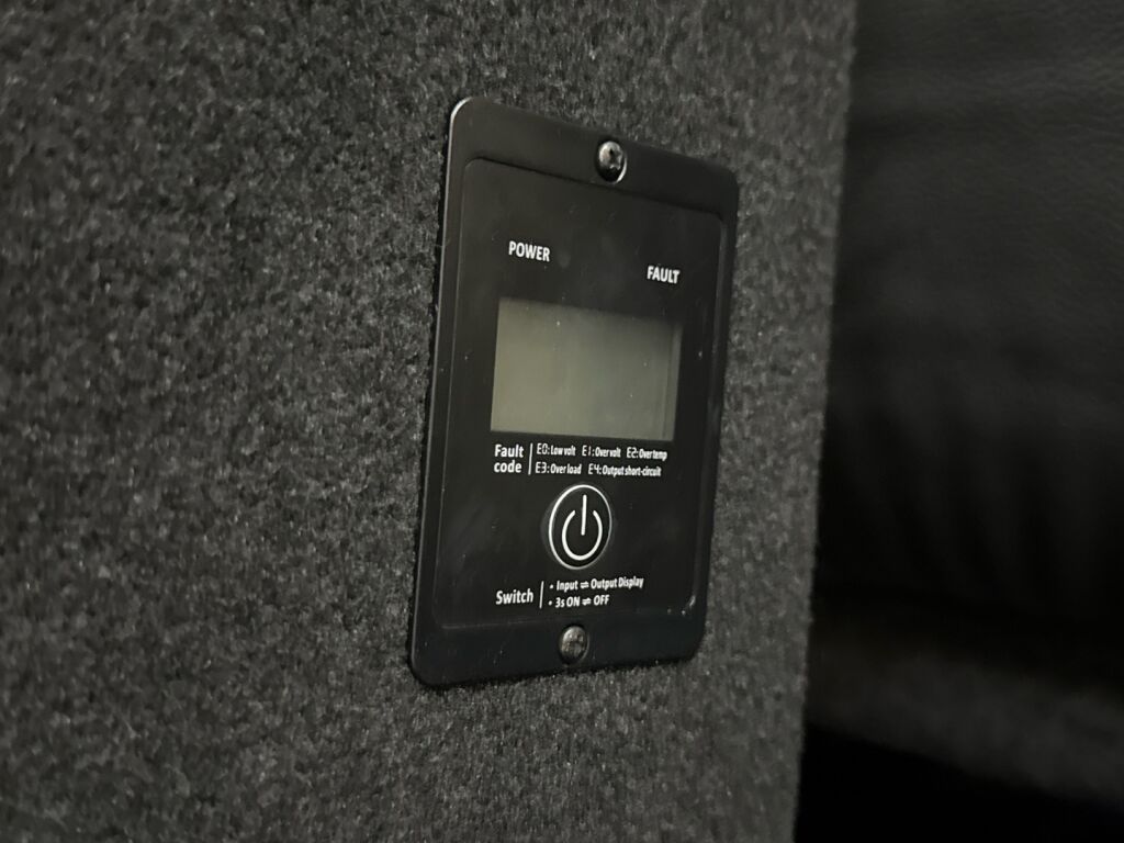 Ford Transit 2026 Musta