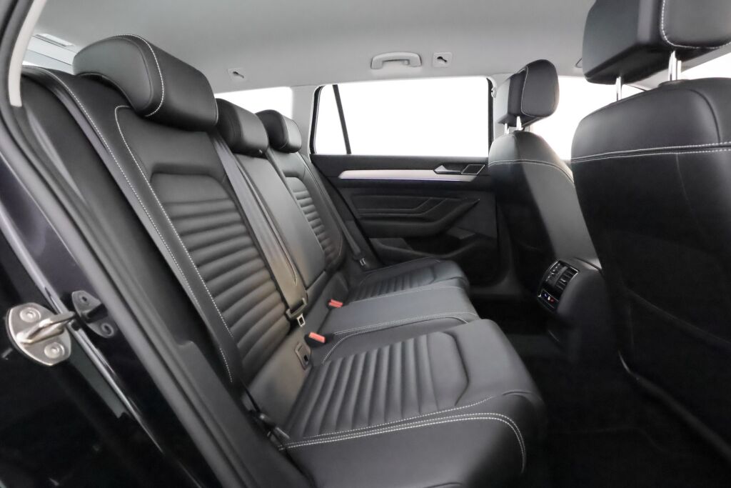 Volkswagen Passat 2022 