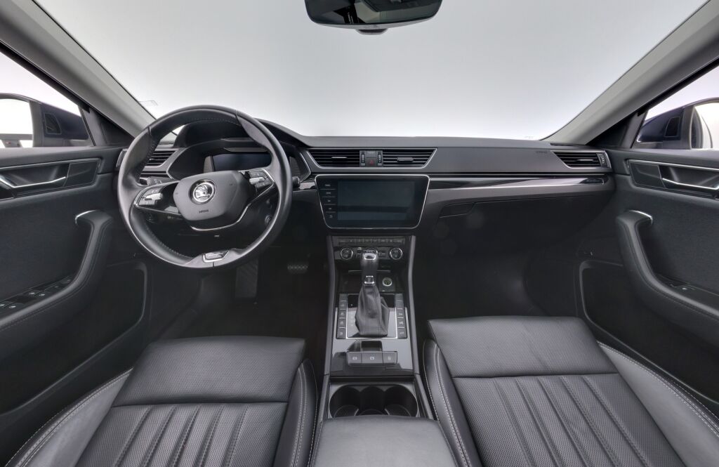 Skoda Superb 2021 