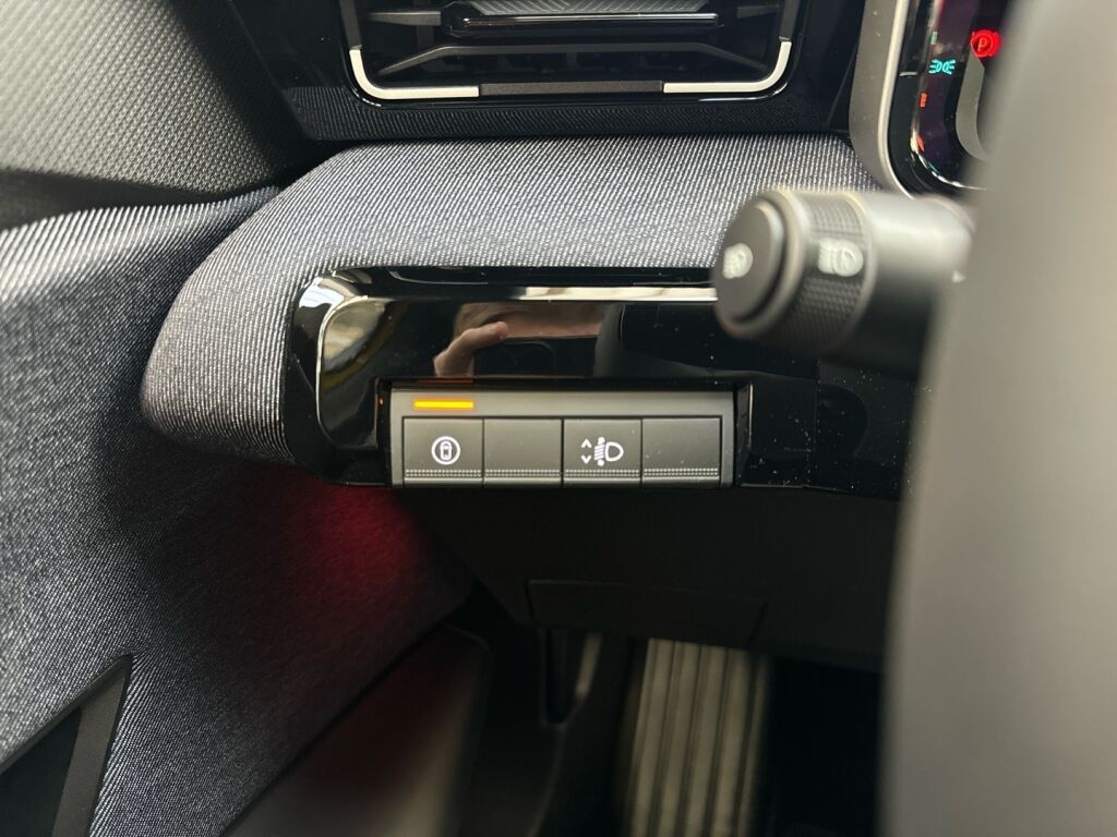 Renault 5 2025 Keltainen