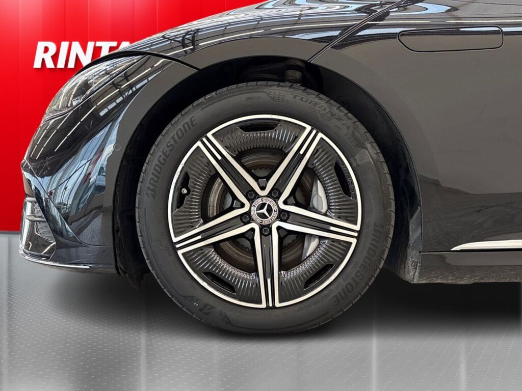 Mercedes-Benz EQE 2023 Metalli musta(Obsidianmusta)
