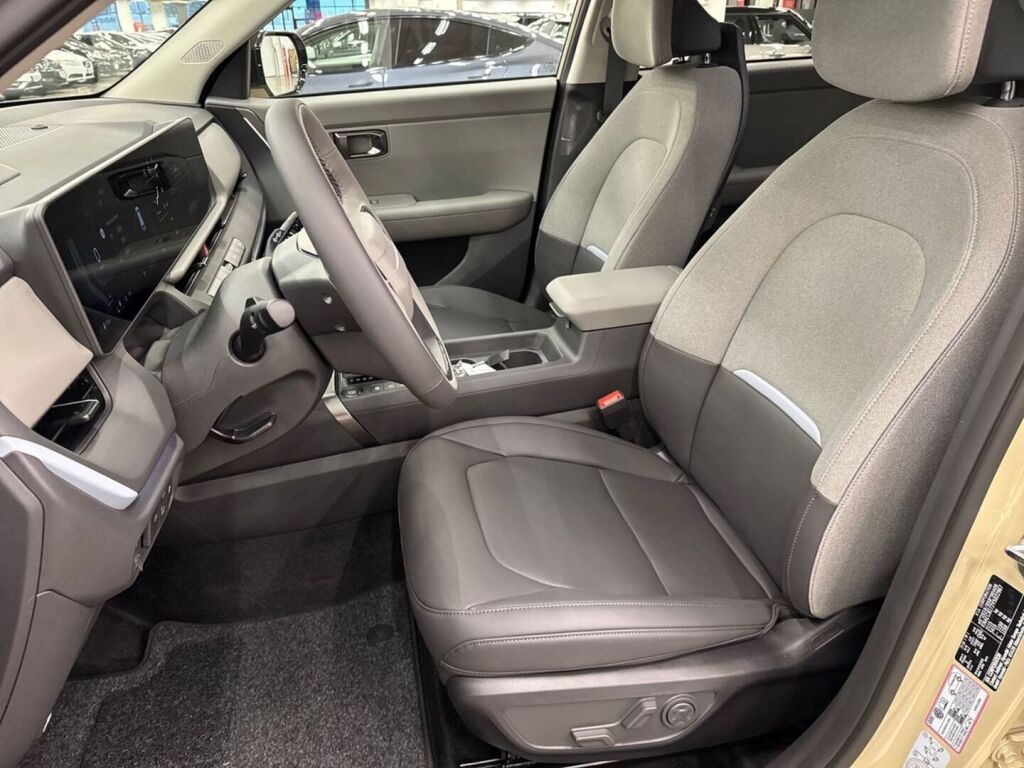 Kia Seltos 2027 Ruskea (beige)