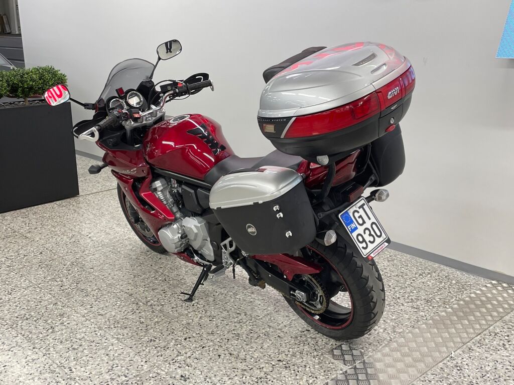 Suzuki GSF 2007 Punainen