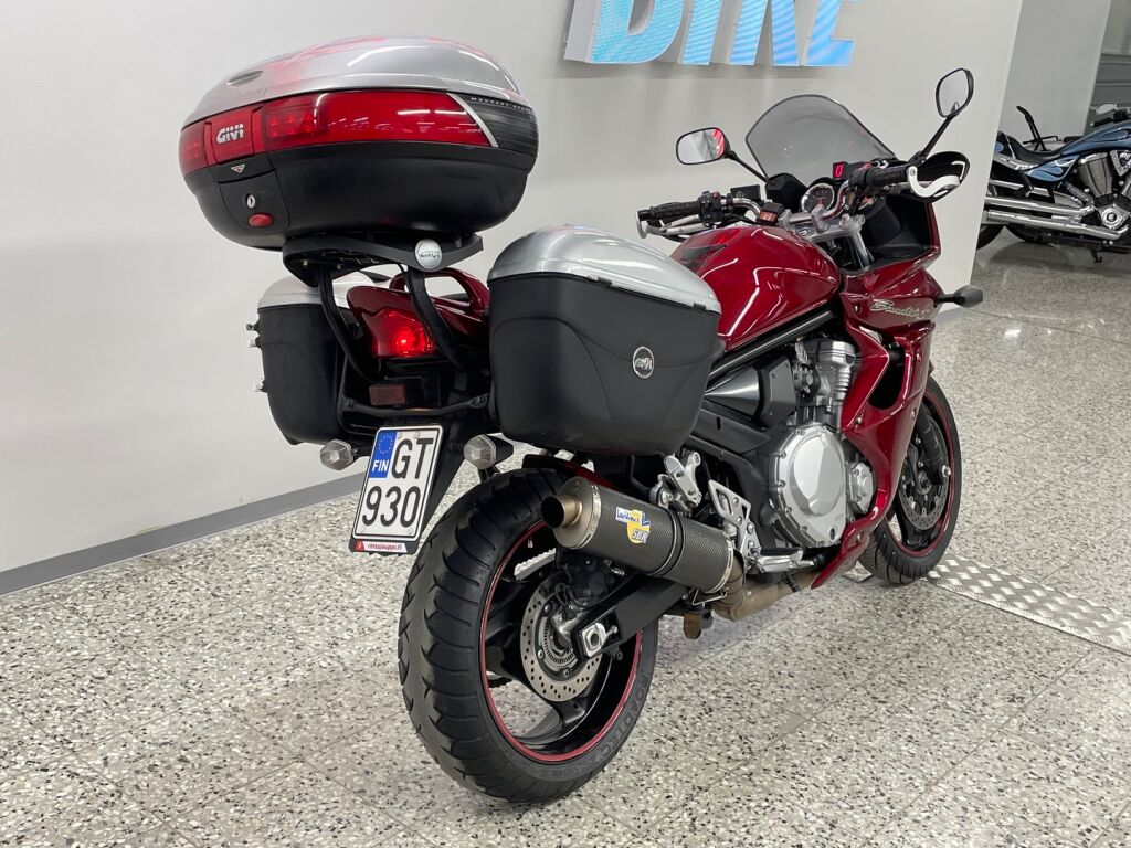 Suzuki GSF 2007 Punainen