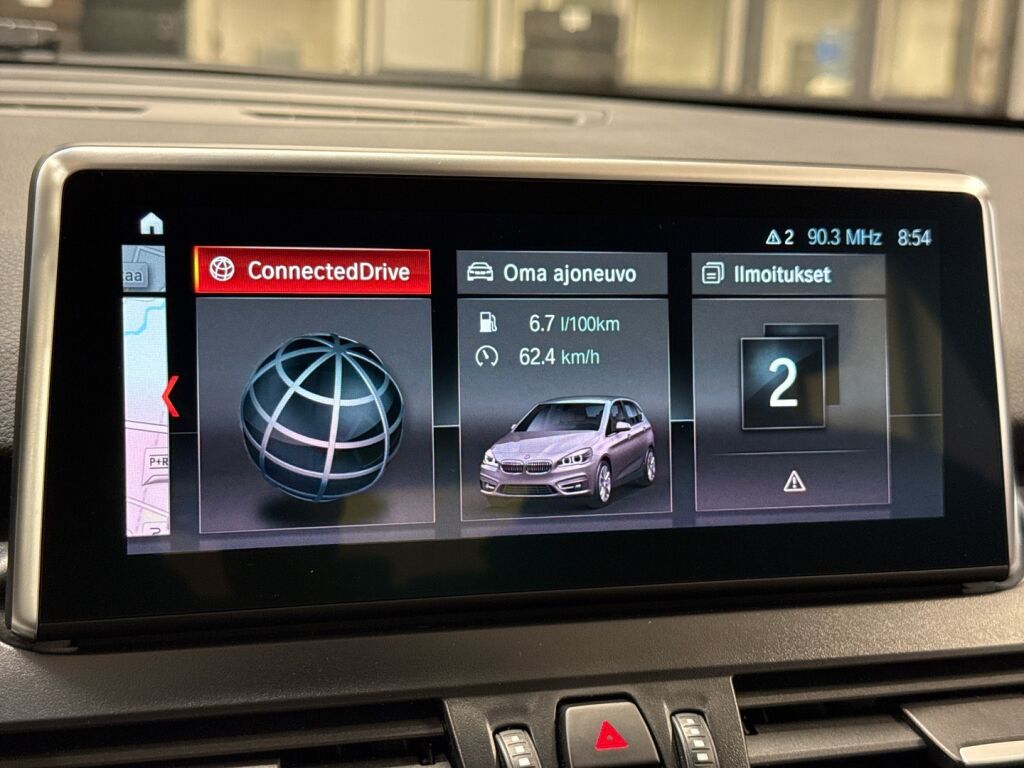 BMW 225 2020 Punainen