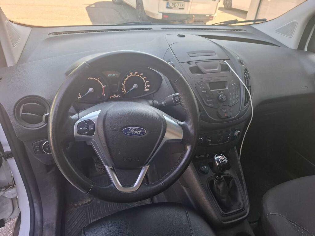 Ford Transit Courier 2020 Valkoinen