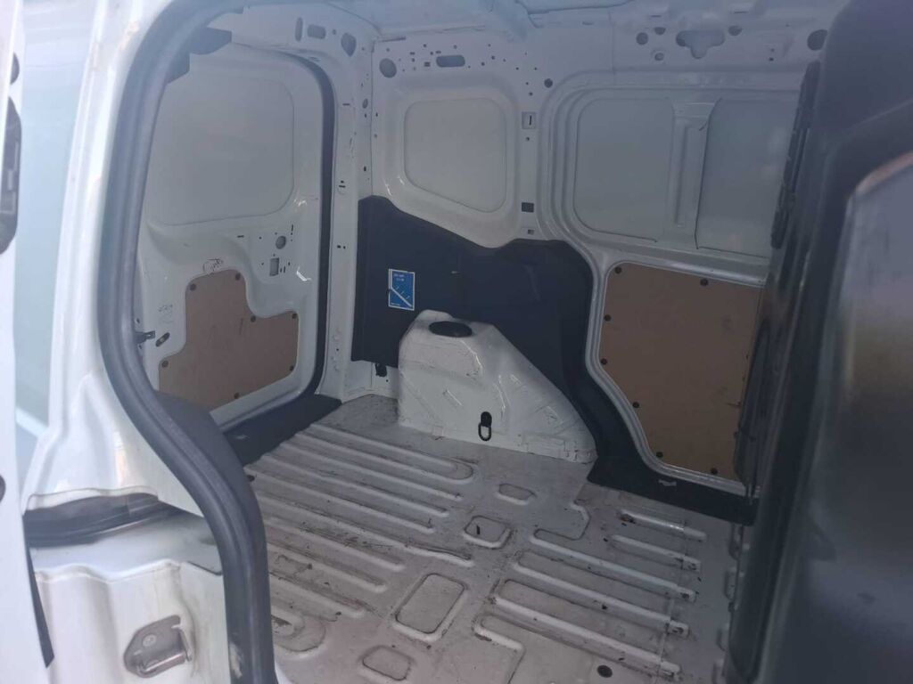 Ford Transit Courier 2020 Valkoinen