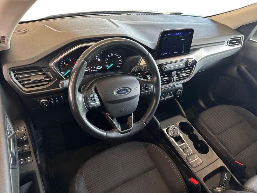 Ford Kuga 2020 Valkoinen
