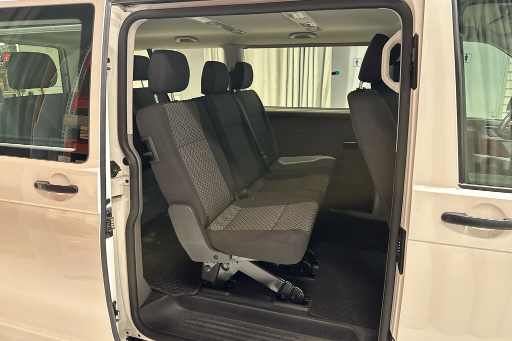 Volkswagen Caravelle 2021 Valkoinen