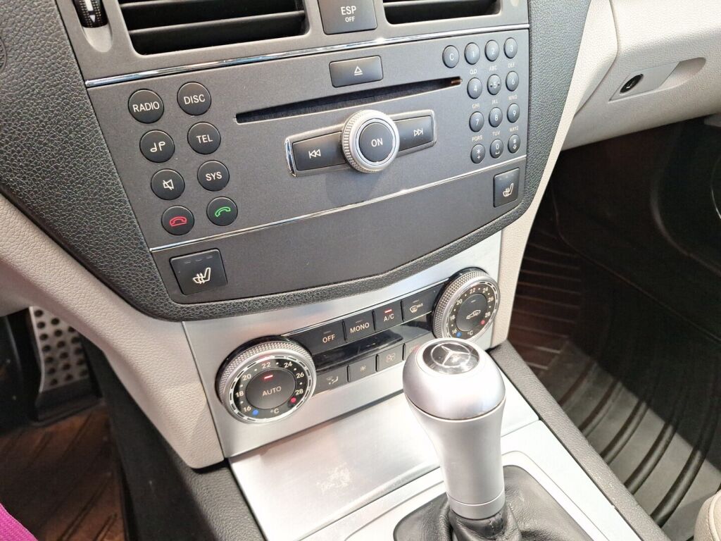 Mercedes-Benz C 2010 Hopea