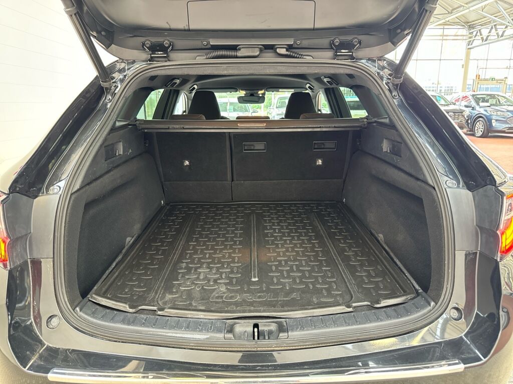 Toyota Corolla 2021 Musta