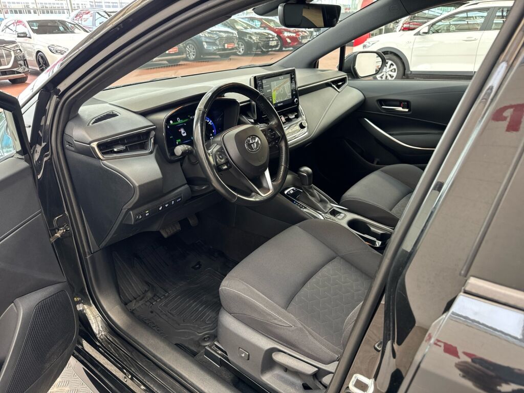 Toyota Corolla 2021 Musta