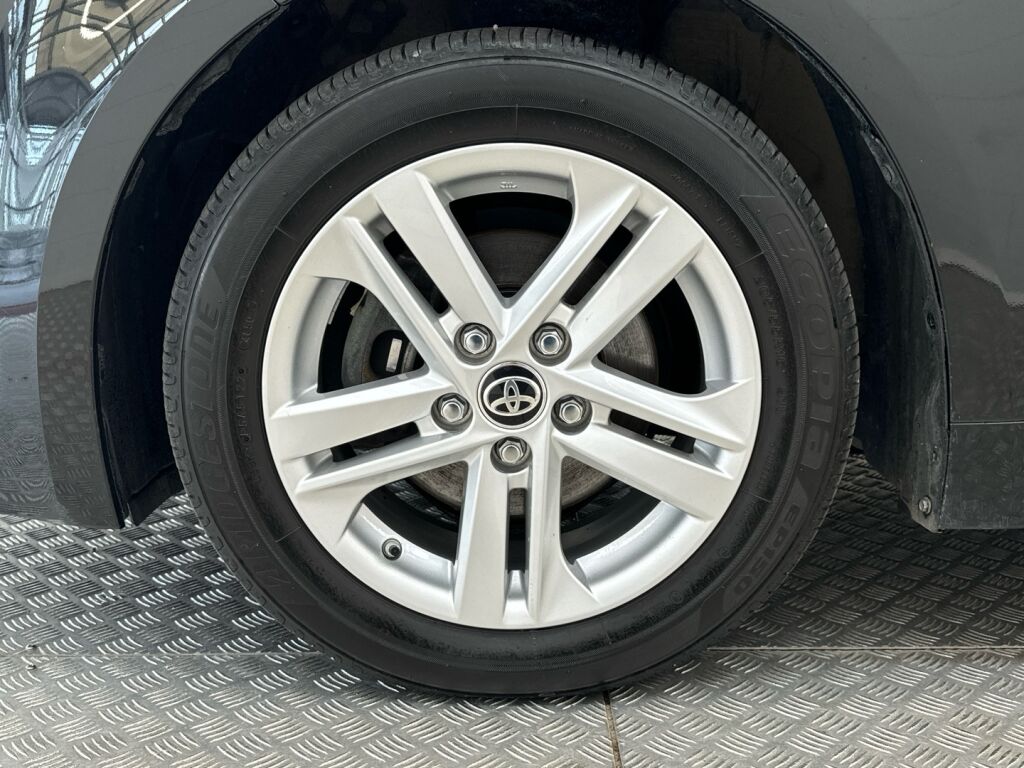 Toyota Corolla 2021 Musta