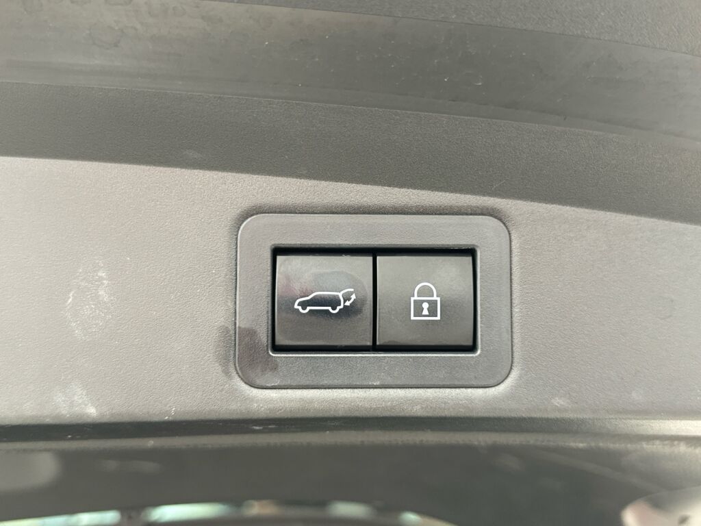 Toyota Corolla 2021 Musta