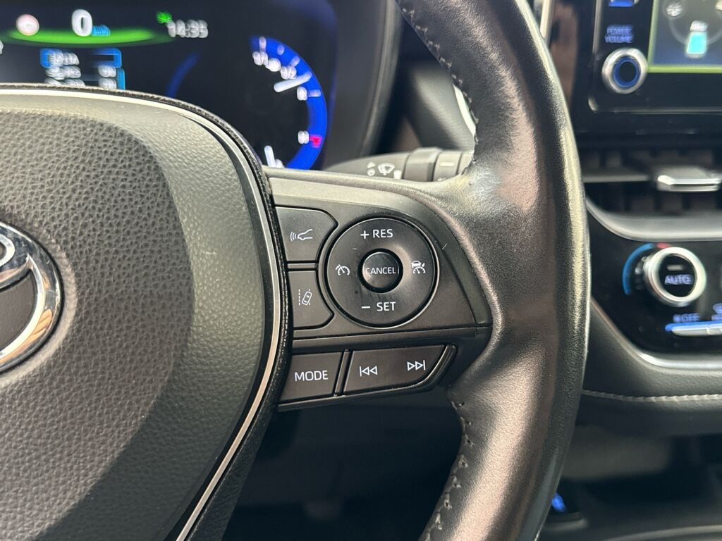 Toyota Corolla 2021 Musta