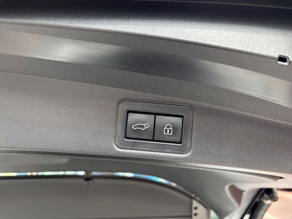 Toyota Corolla 2021 Valkoinen