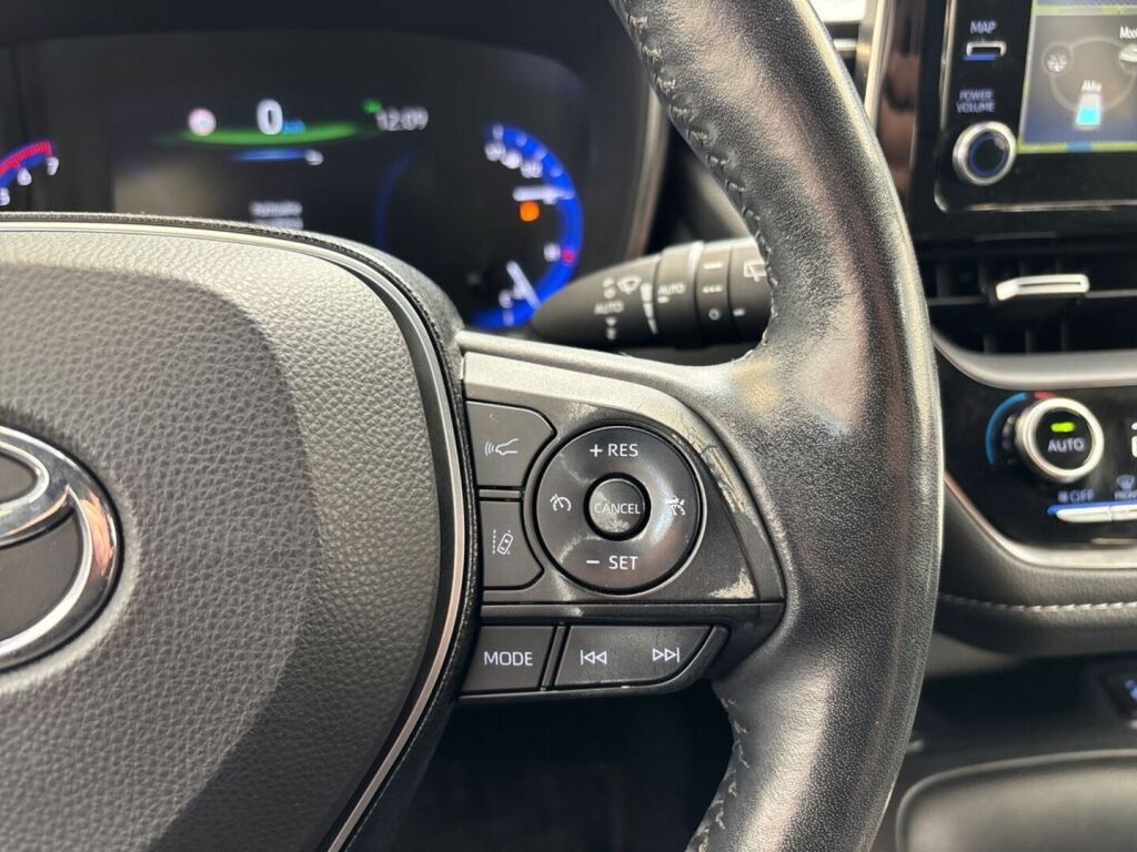 Toyota Corolla 2021 Valkoinen