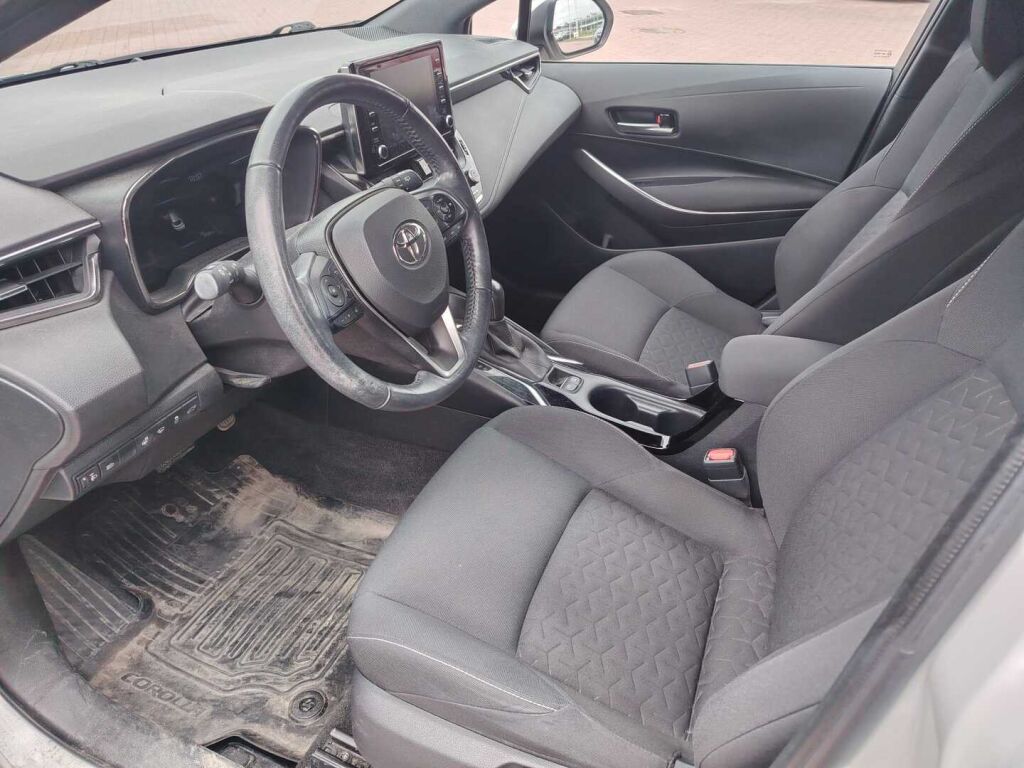 Toyota Corolla 2021 Valkoinen