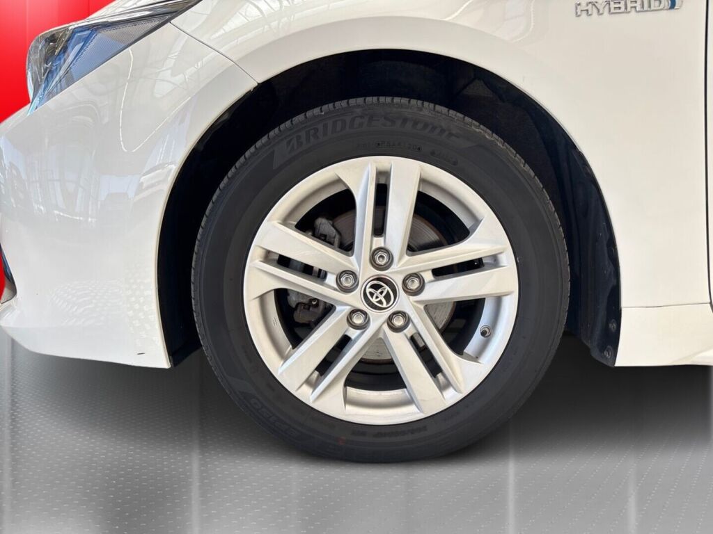 Toyota Corolla 2021 Valkoinen