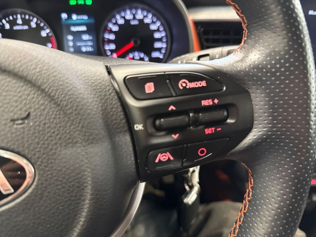 Kia Stonic 2021 Valkoinen