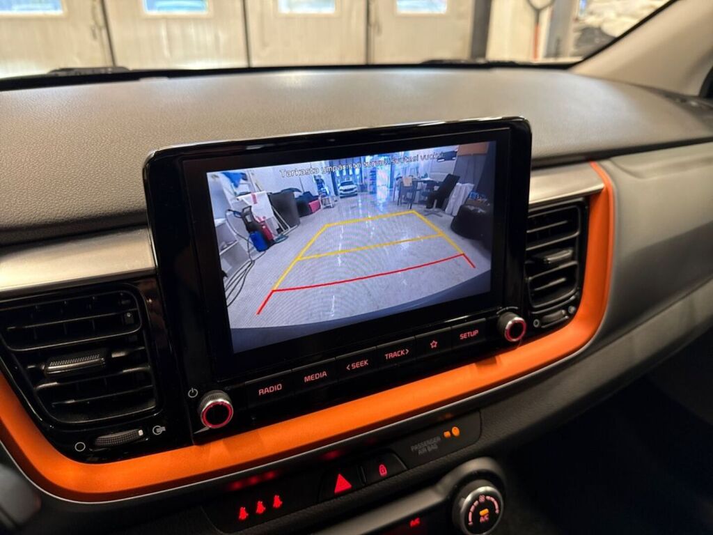 Kia Stonic 2021 Valkoinen