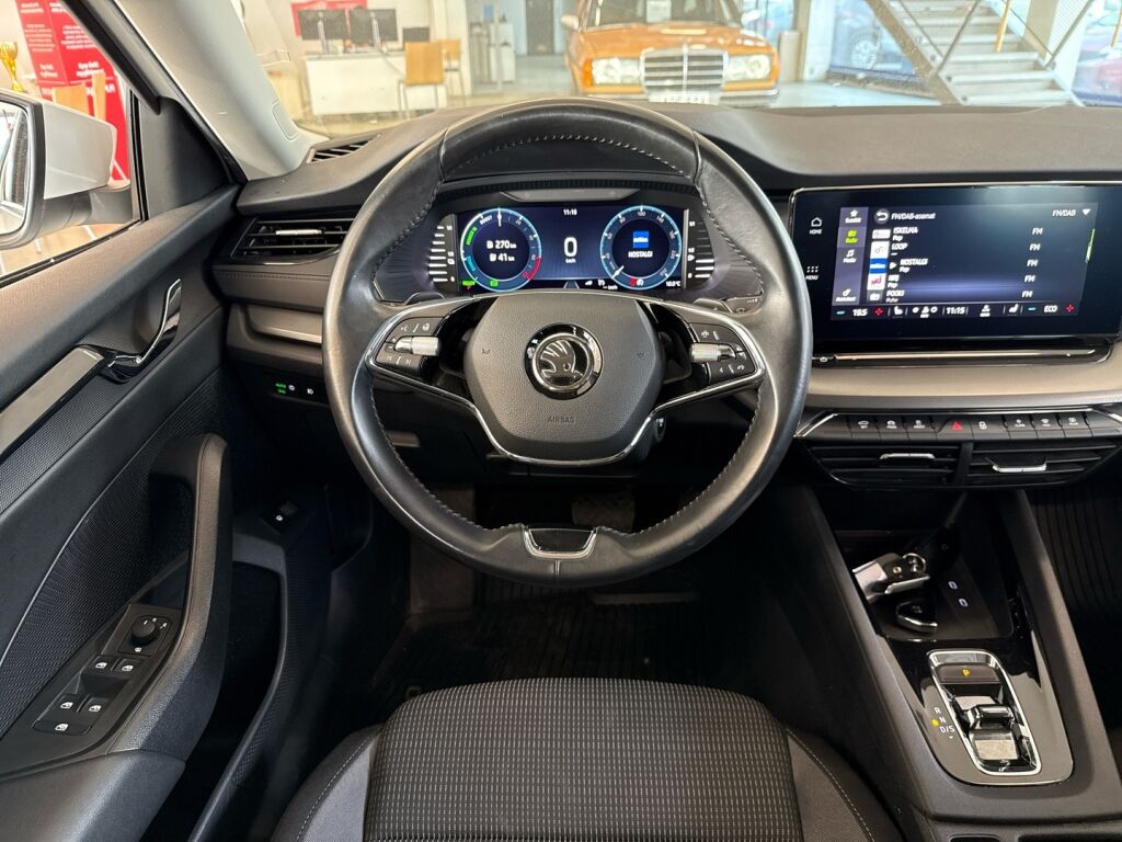 Skoda Octavia 2021 Valkoinen