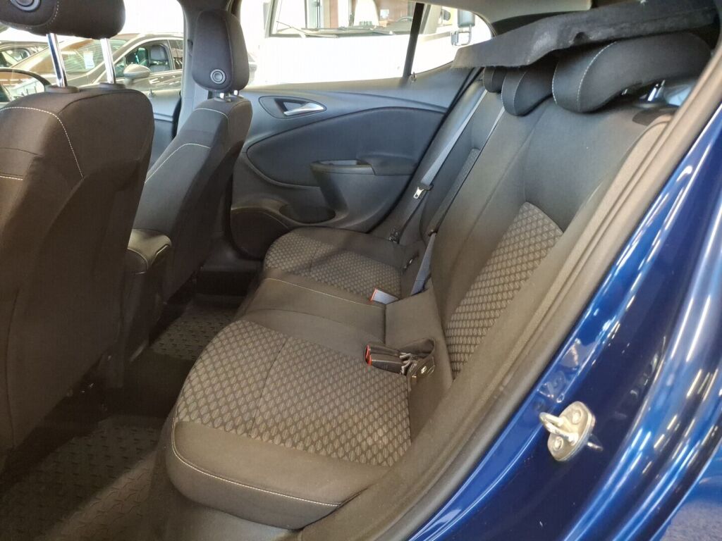 Opel Astra 2021 Sininen