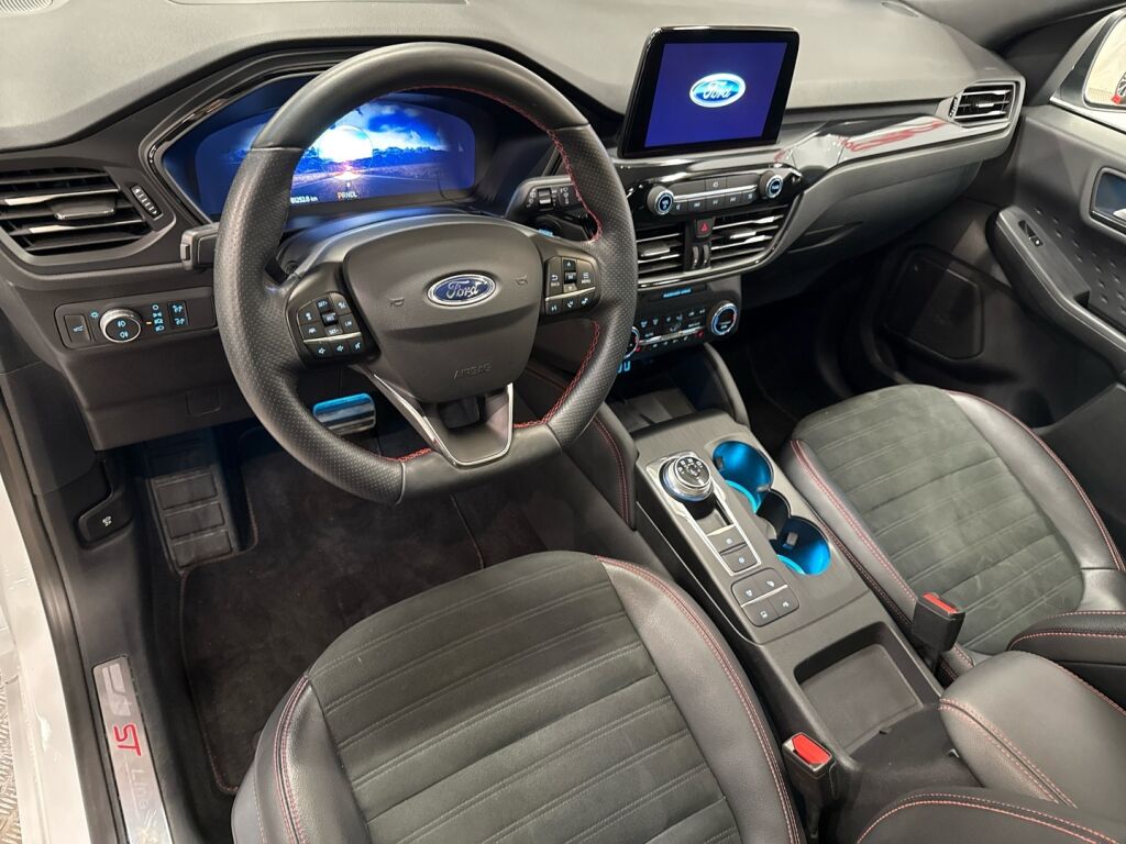 Ford Kuga 2021 Valkoinen