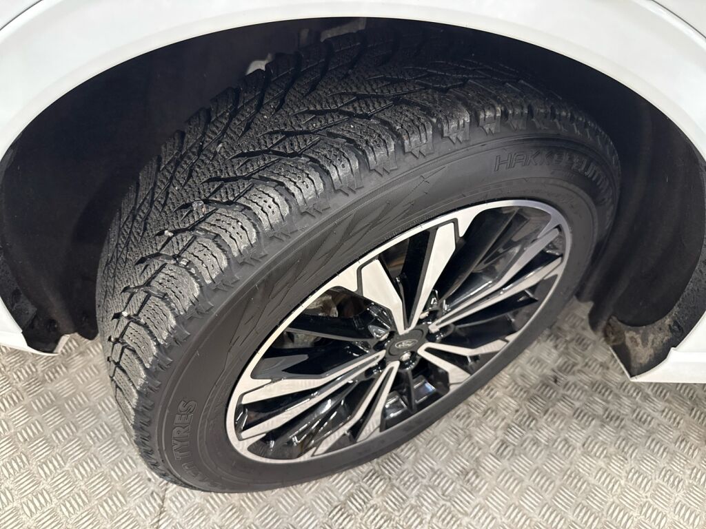 Ford Kuga 2021 Valkoinen