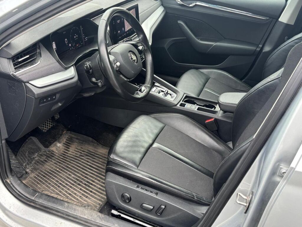Skoda Octavia 2021 Harmaa