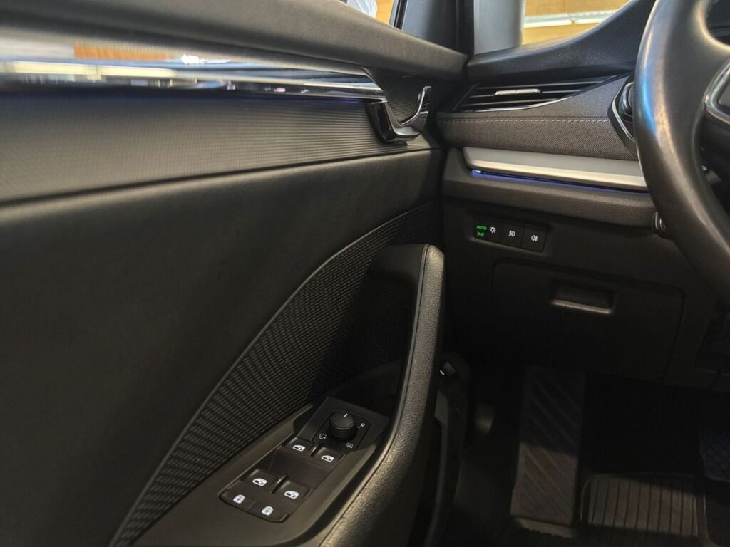 Skoda Octavia 2021 Harmaa