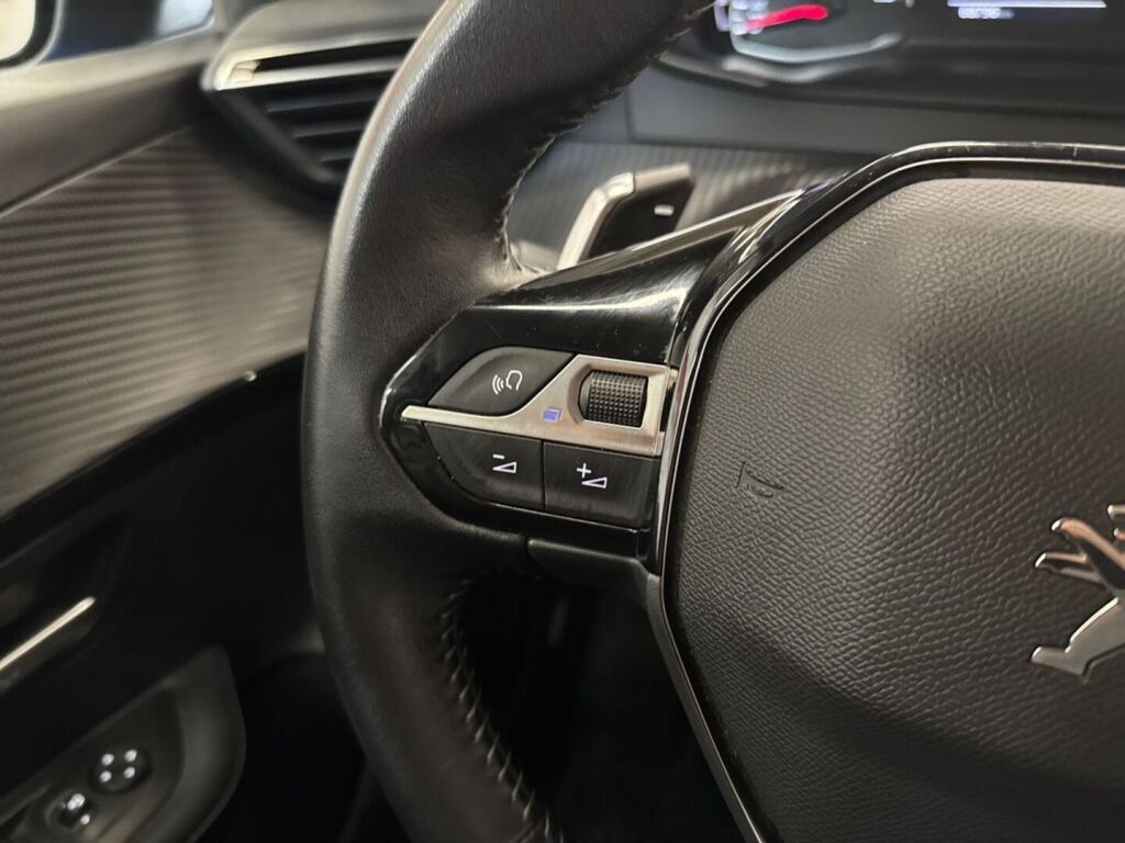 Peugeot 208 2021 Sininen