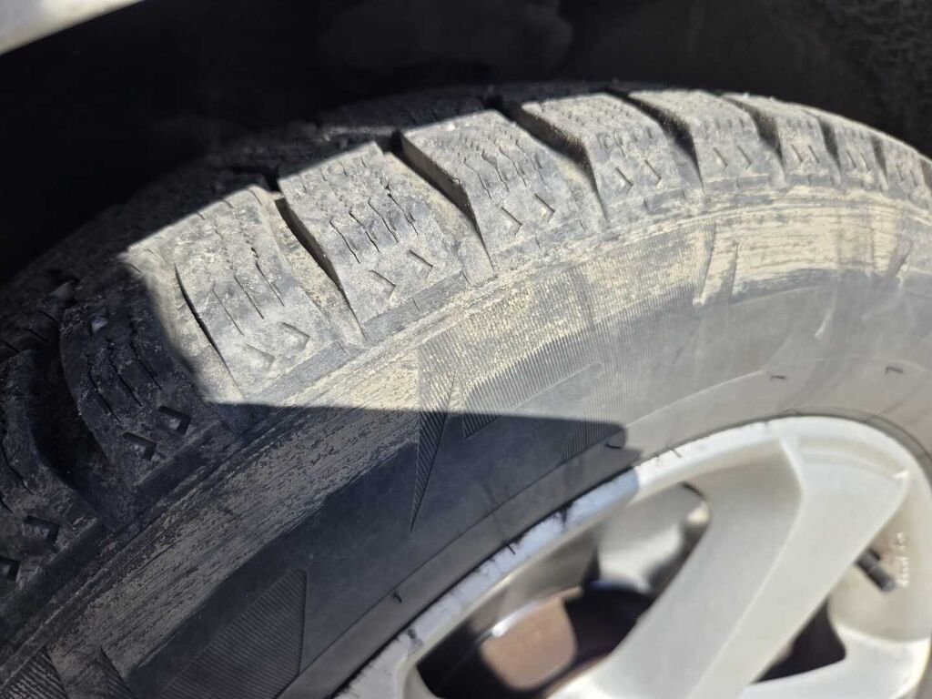 Volkswagen Passat 2012 Valkoinen